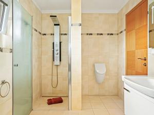 Prodej rodinného domu, Doksy, Severní, 342 m2