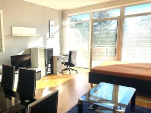 Pronájem bytu 1+kk, Praha, Běchorská, 42 m2