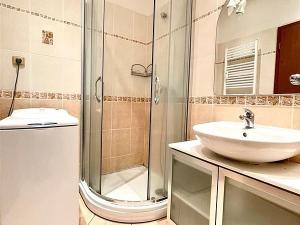 Pronájem bytu 1+kk, Praha, Běchorská, 42 m2