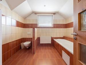 Prodej rodinného domu, Tisová, 180 m2