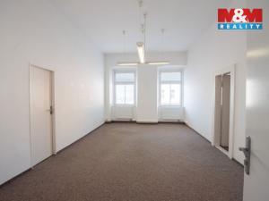 Pronájem kanceláře, Pardubice - Zelené Předměstí, 17. listopadu, 47 m2