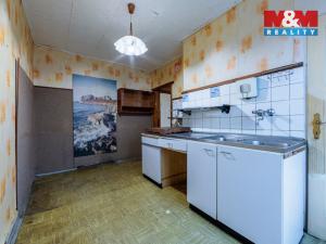 Prodej bytu 2+1, Ostrov, Jungmannova, 56 m2