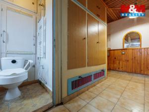 Prodej bytu 2+1, Ostrov, Jungmannova, 56 m2
