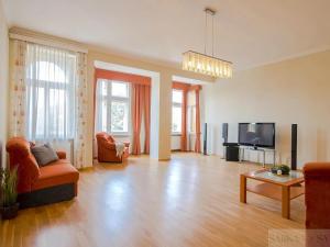 Prodej bytu 3+1, Praha - Nové Město, Masarykovo nábřeží, 130 m2