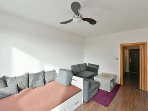 Prodej bytu 2+1, Praha - Kamýk, Rytířova, 51 m2