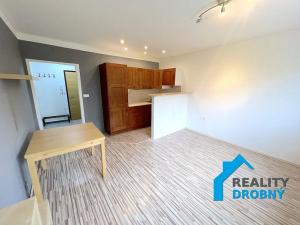 Pronájem bytu 2+kk, Teplice, Javorová, 43 m2