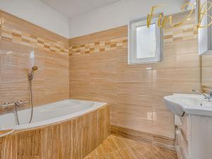 Prodej rodinného domu, Strančice, K Habrovci, 190 m2