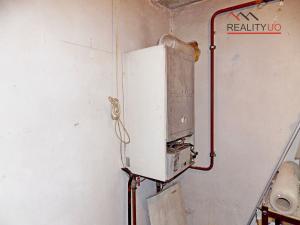 Prodej výrobních prostor, Ostrov, 190 m2