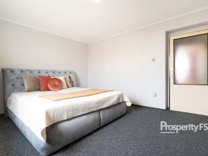 Prodej rodinného domu, Hořešovičky, 256 m2