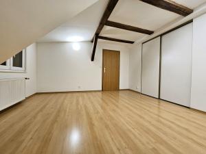 Pronájem bytu 3+1, Liberec - Liberec II-Nové Město, Okružní, 95 m2