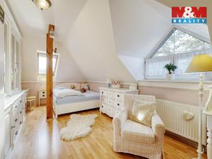 Prodej rodinného domu, Veleň - Mírovice, Na návsi, 478 m2