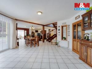 Prodej rodinného domu, Veleň - Mírovice, Na návsi, 478 m2