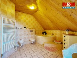 Prodej rodinného domu, Veleň - Mírovice, Na návsi, 478 m2