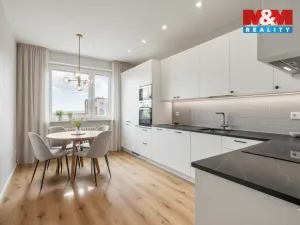 Prodej bytu 3+1, Česká Lípa, Bratří Čapků, 75 m2