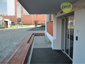 Pronájem skladu, Zlín, Šedesátá, 348 m2