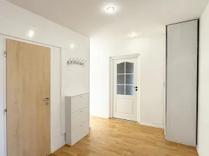 Pronájem bytu 4+1, Chomutov, Hutnická, 88 m2