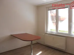 Pronájem bytu 1+1, Jirkov, Studentská, 38 m2