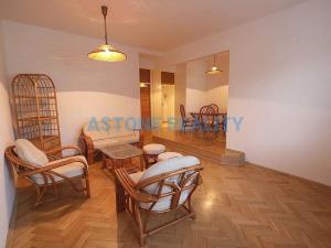 Pronájem bytu 2+kk, Praha - Břevnov, Junácká, 56 m2