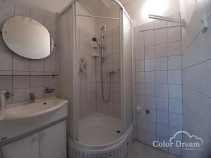 Pronájem bytu 2+1, Olomouc, gen. Píky, 56 m2