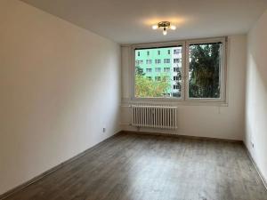 Pronájem bytu 2+kk, Praha - Kamýk, Machuldova, 42 m2