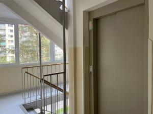 Pronájem bytu 2+kk, Praha - Kamýk, Machuldova, 42 m2