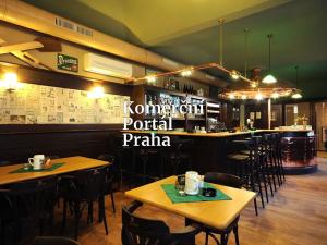 Pronájem restaurace, Praha - Smíchov, Radlická, 488 m2