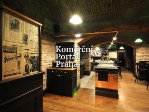 Pronájem restaurace, Praha - Smíchov, Radlická, 488 m2