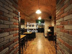 Pronájem restaurace, Praha - Smíchov, Radlická, 488 m2