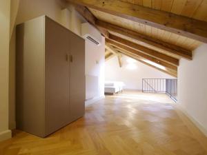 Pronájem bytu 3+kk, Praha - Nové Město, Bolzanova, 79 m2