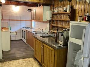 Prodej rodinného domu, Dobrná, 228 m2