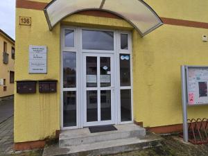 Pronájem kanceláře, Kestřany, 123 m2