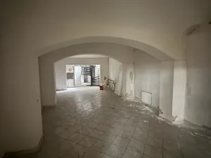 Prodej obchodního prostoru, Praha - Nové Město, Na Zderaze, 376 m2