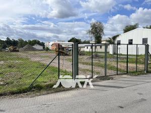 Prodej komerčního pozemku, Pardubice, 2885 m2