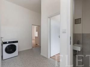 Pronájem bytu 2+kk, Praha - Holešovice, U vody, 45 m2