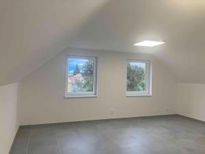 Pronájem bytu 2+kk, Kostelec nad Labem, Neratovická, 53 m2