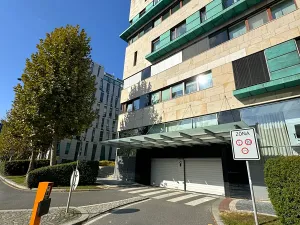 Pronájem bytu 2+kk, Praha - Karlín, Rohanské nábřeží, 57 m2