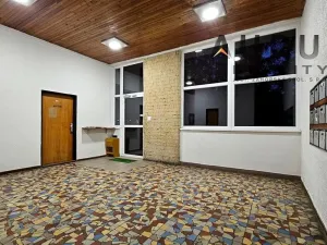 Prodej bytu 2+1, Praha - Kobylisy, Taussigova, 59 m2