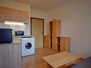 Pronájem rodinného domu, Praha - Stodůlky, Pod viaduktem, 380 m2
