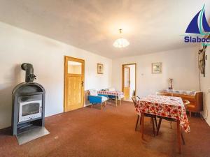 Prodej chalupy, Volenice, 140 m2