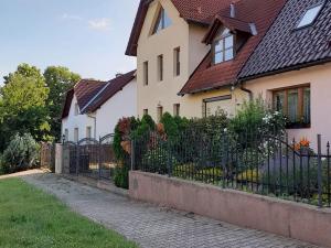 Prodej rodinného domu, Praha - Kyje, Branská, 402 m2