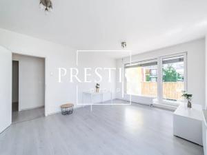 Pronájem bytu 2+kk, Praha - Malešice, Počernická, 52 m2