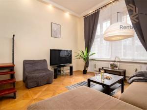 Pronájem bytu 1+kk, Praha - Smíchov, Na Valentince, 48 m2