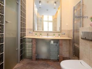 Pronájem bytu 1+kk, Praha - Smíchov, Na Valentince, 48 m2