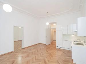 Pronájem bytu 2+kk, Praha - Vinohrady, Balbínova, 66 m2