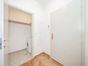 Pronájem bytu 2+kk, Praha - Vinohrady, Balbínova, 66 m2