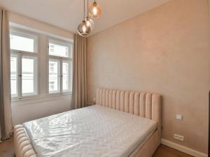 Pronájem bytu 2+kk, Praha - Vršovice, Na spojce, 42 m2