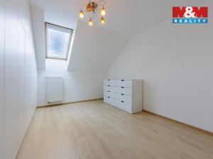 Prodej bytu 4+kk, Karlovy Vary - Stará Role, Husova, 70 m2