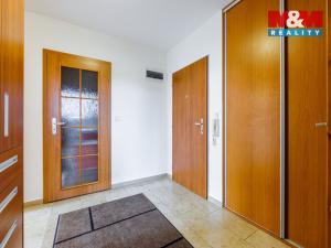 Prodej bytu 4+kk, Karlovy Vary - Stará Role, Husova, 70 m2