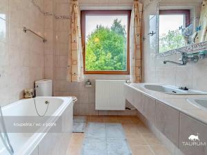 Prodej rodinného domu, Horšovský Týn, Na stráni, 342 m2