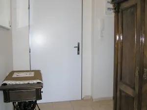 Pronájem bytu 1+kk, Jílové u Prahy, 29 m2